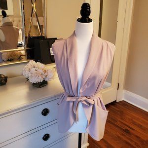 Wilfred vest w/ tie & pockets